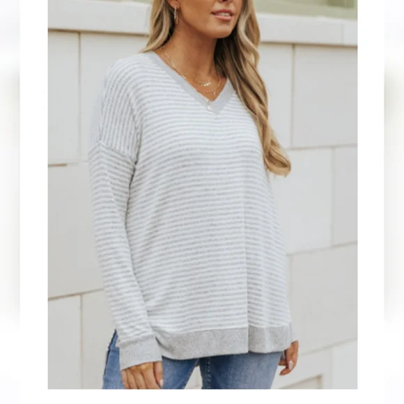Brand New NWOT Gray Striped Soft V Neck Sweater - Picture 1 of 4